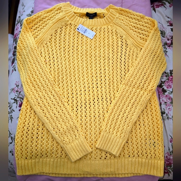 NEW Talbots petite yellow long sleeve sweater. - Picture 1 of 6
